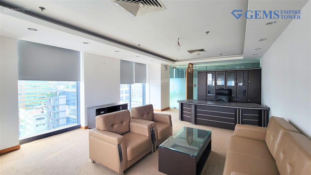Bql cho thuê văn phòng tại ngõ 82 duy tân, diện tích 590m2 giá nhỉnh 300 k /m2/ tháng (0989 410 ***)