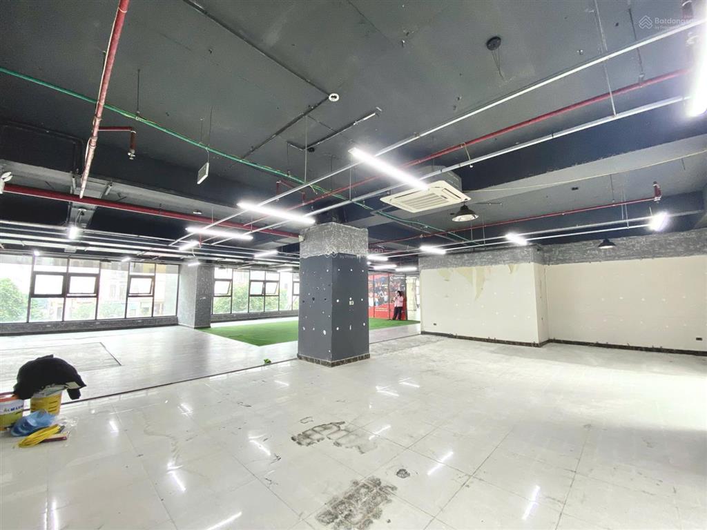 Cho thuê 1000m2 sàn văn phòng thăng long tower, mạc thái tổ chia linh hoạt từ 100m2, mọi mô hình