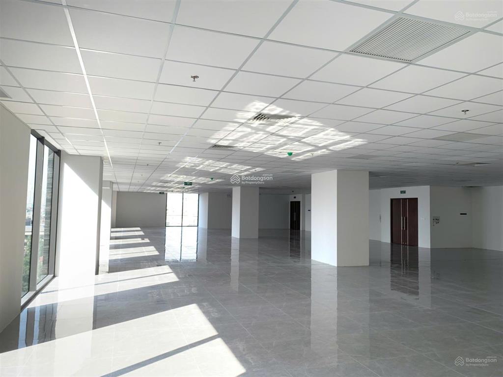 Cho thuê sàn văn phòng 628m2 trần cao 4m tại nguyễn trãi  thanh xuân giá chỉ từ 180k/m2/tháng