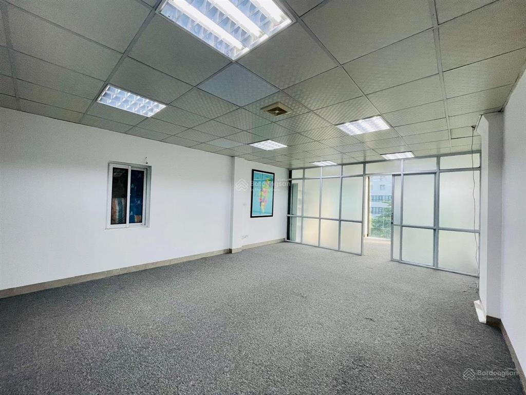 Cho thuê văn phòng & sàn thương mại tại nguyễn hoàng  toà nhà cao 21 tầng 900m2/sàn giá từ 300k/m2