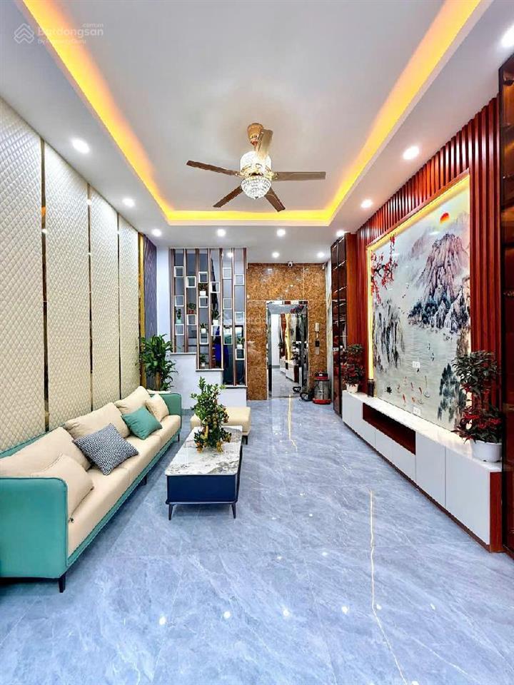 Bán nhà mặt phố 800a, kinh doanh, có gara ô tô, thang máy, đường 2 ô tô tránh, nghĩa đô giá 26.5 tỷ