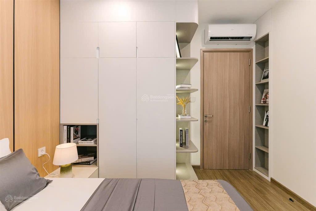 Chính chủ bán căn 2 ngủ +toà sa5 vinhome smart city 65m2, full đồ, tầng đẹp , căn góc