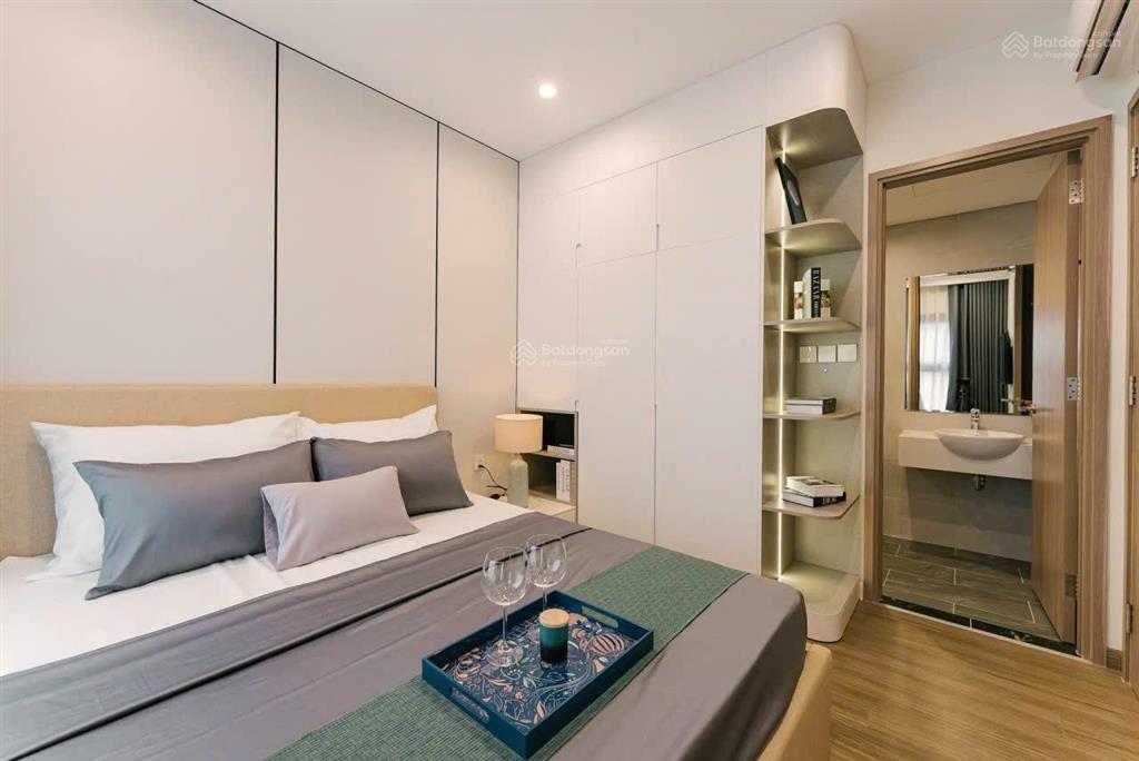 Chính chủ bán căn 2 ngủ +toà sa5 vinhome smart city 65m2, full đồ, tầng đẹp , căn góc