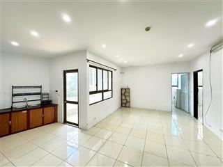 Cho thuê căn hộ chung cư sông nhuệ sails tower, đường 70 dt 80m2, 3 ngủ, giá 7,5 triệu/ tháng