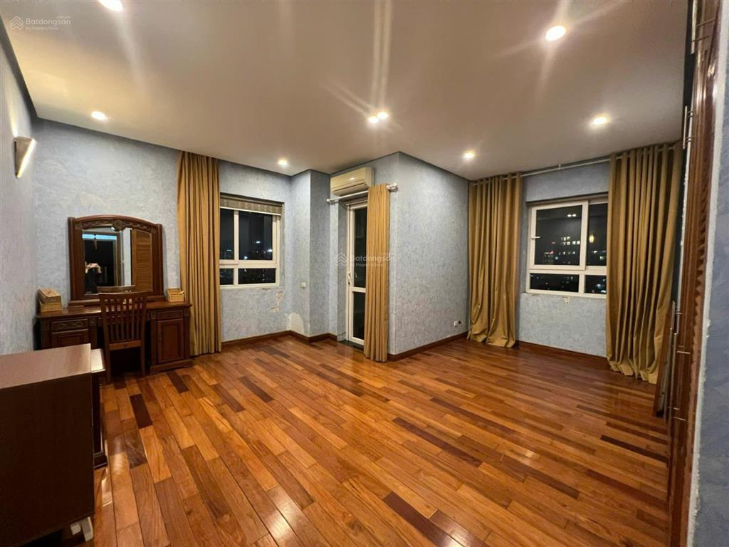 Cho thuê căn hộ chung cư tòa ct4 vimeco, nguyễn chánh, hà nội 148m2, 3 ngủ full đồ, 18 triệu/tháng