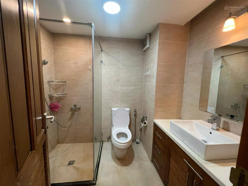 Cho thuê căn hộ chung cư tòa ct4 vimeco, nguyễn chánh, hà nội 148m2, 3 ngủ full đồ, 18 triệu/tháng