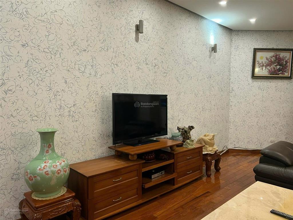 Cho thuê căn hộ chung cư tòa ct4 vimeco, nguyễn chánh, hà nội 148m2, 3 ngủ full đồ, 18 triệu/tháng