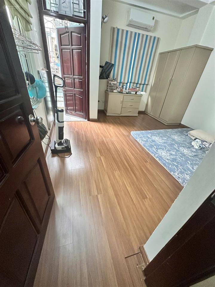 Cho thuê nhà riêng số 52 ngõ 121 kim ngưu 40m2/ 4 tầng, 5 phòng ngủ giá 13 triệu/tháng
