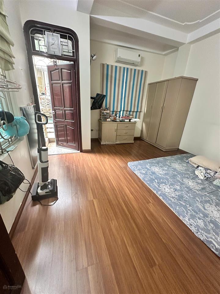 Cho thuê nhà riêng số 52 ngõ 121 kim ngưu 40m2/ 4 tầng, 5 phòng ngủ giá 13 triệu/tháng