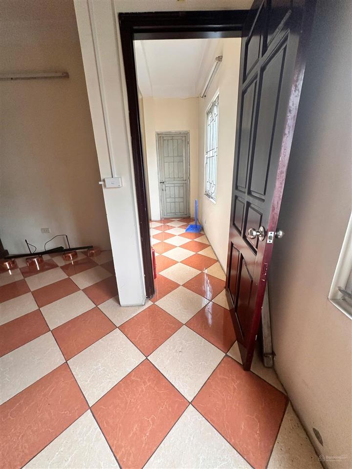 Cho thuê nhà riêng số 52 ngõ 121 kim ngưu 40m2/ 4 tầng, 5 phòng ngủ giá 13 triệu/tháng