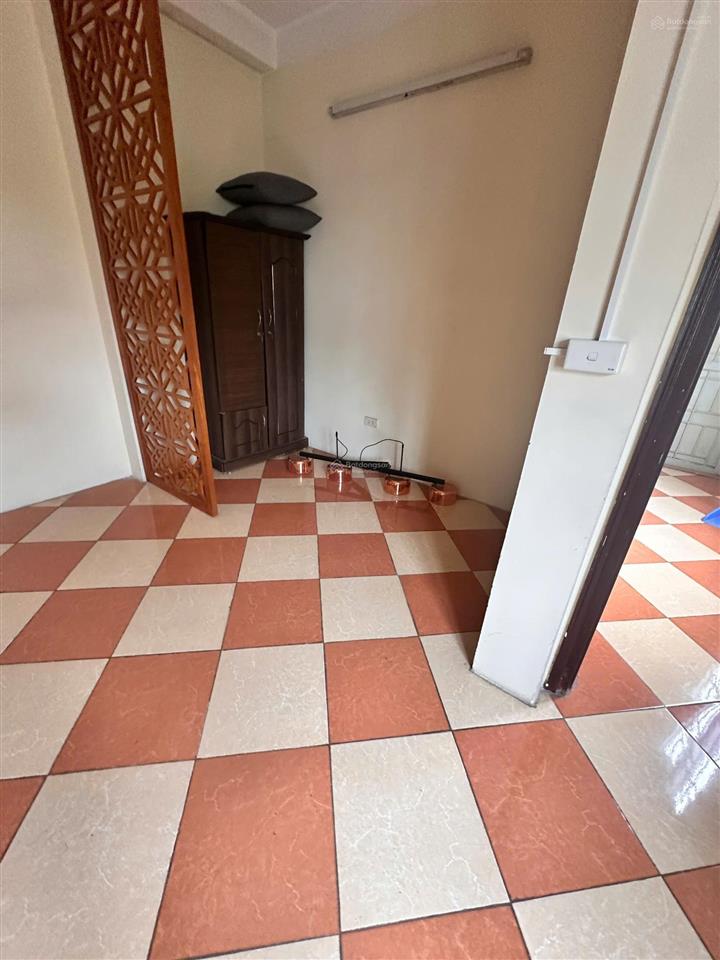 Cho thuê nhà riêng số 52 ngõ 121 kim ngưu 40m2/ 4 tầng, 5 phòng ngủ giá 13 triệu/tháng