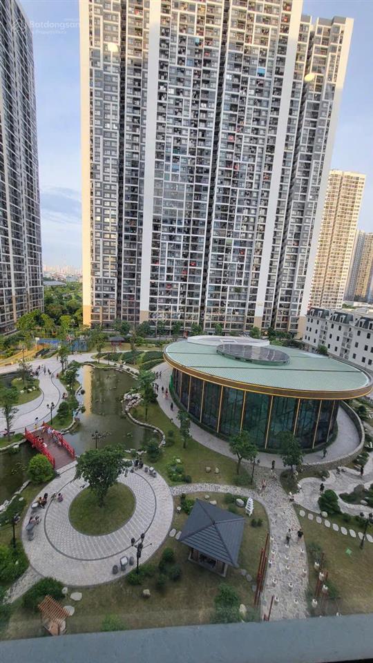 Chính chủ bán căn 2 ngủ +tòa sa5 vinhomes smart city 65m2, full đồ, tầng đẹp, căn góc