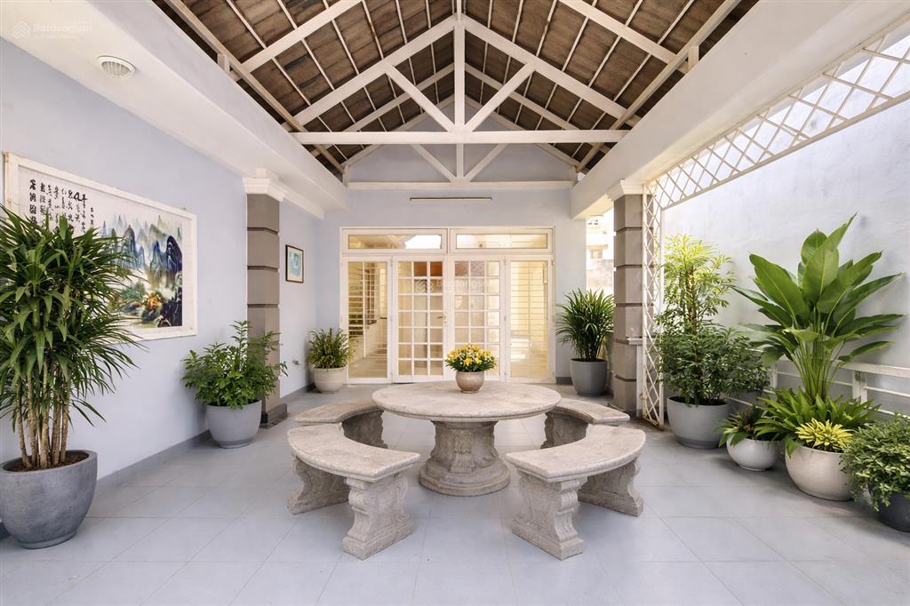 Cực hiếm chỉ gần 150tr/m2, hxh sát mặt tiền, 139m2 (4.7x25 cn 133m2) gần lê văn sỹ