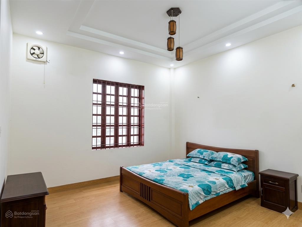 Chủ gấp bán nhỉnh 13 tỷ  dt 125m2(mt4.8m) hxh sát mặt tiền trường chinh