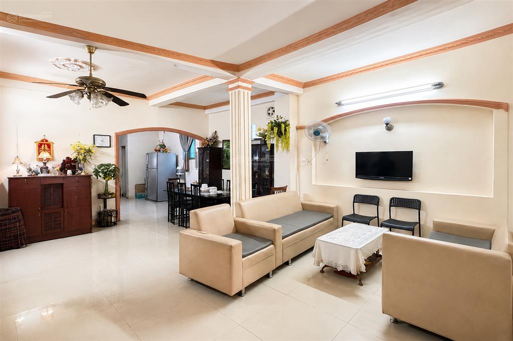 Cực hiếm nhỉnh 12 tỷ  dt 100m2(5.3x18) sát mặt tiền hoàng hoa thám