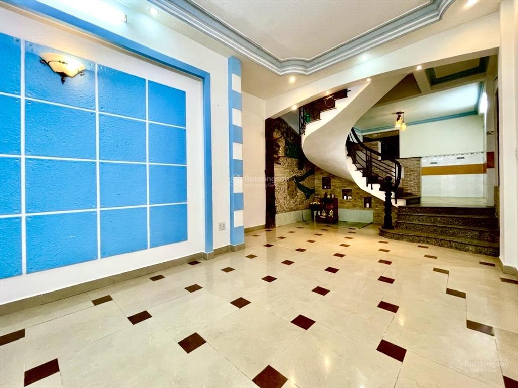 Nhà 4t  dt 83m2(4x20m) chỉ 10 tỷ 89 tl  liền kề q1  ngay ngã 4 phú nhuận  phan xích long