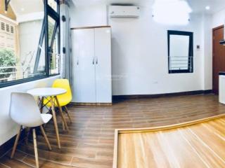 Ccmn 30m2 full đồ có ban công nguyễn chánh 4tr4/tháng