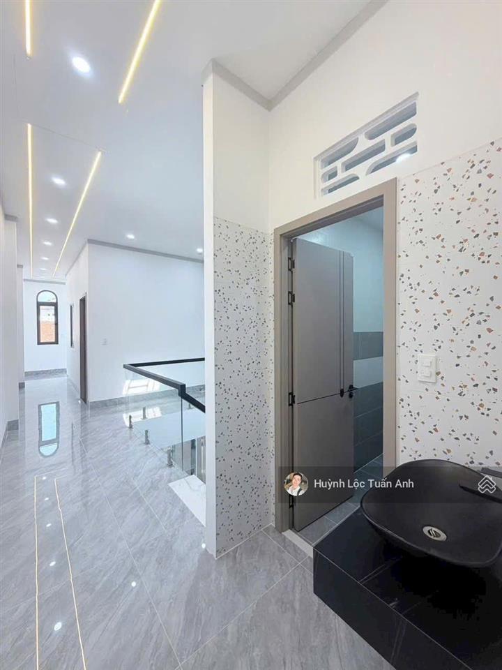 Căn nhà 1 lầu 1 trệt( hoàn công ) p. tân phong  biên hoà 3pn 2wc mặt tiền đường nhựa lớn
