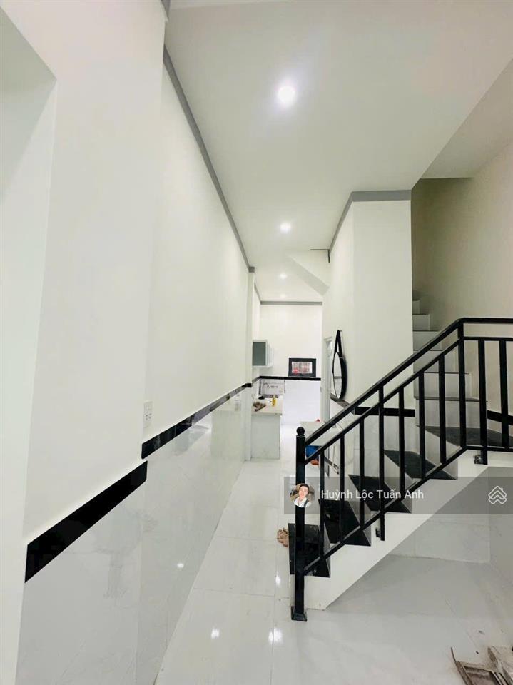 Bán nhà 1 trệt 1 lầu ngay trường kim đồng p.tân vạn cũ ( nay là phường biên hoà) 2pn 2wc