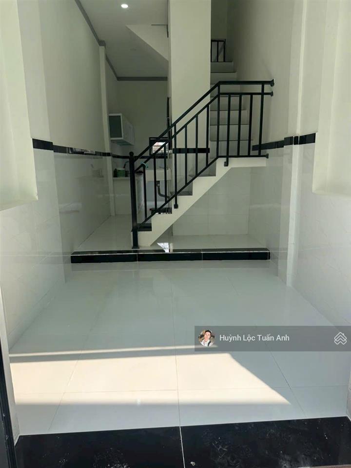 Bán nhà 1 trệt 1 lầu ngay trường kim đồng p.tân vạn cũ ( nay là phường biên hoà) 2pn 2wc