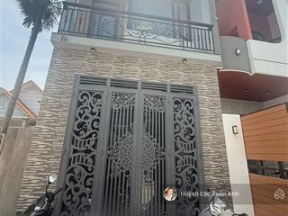 Nhà lầu mới đẹp gần giáo xứ thuận hòa, kdc tân phong biên hòa
sổ riêng, thổ cư đầy đủ