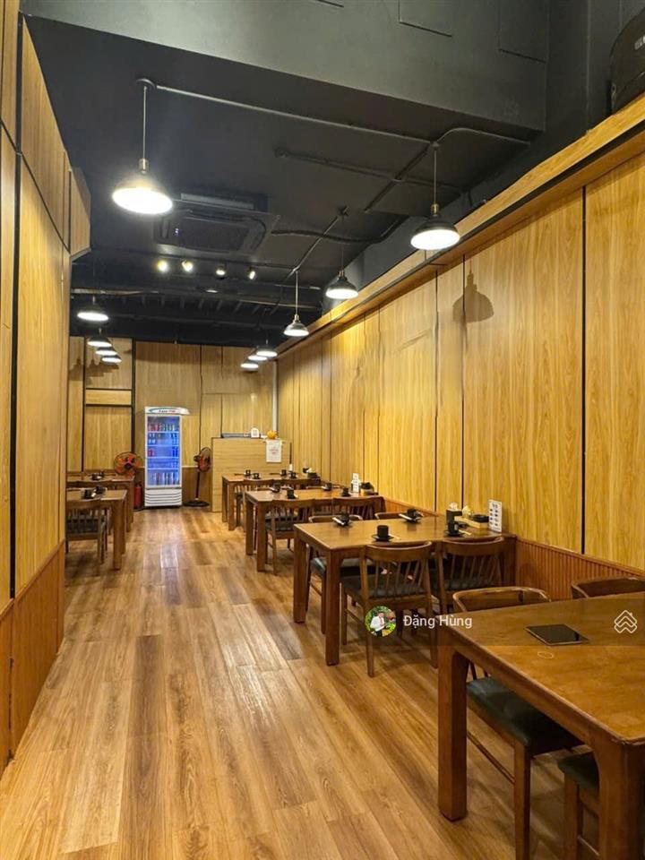 Sang nhượng mặt bằng thảo điền, quận 2 (hơn 300m2) 3 tầng  trục đường lớn. giá thuê 110tr/th