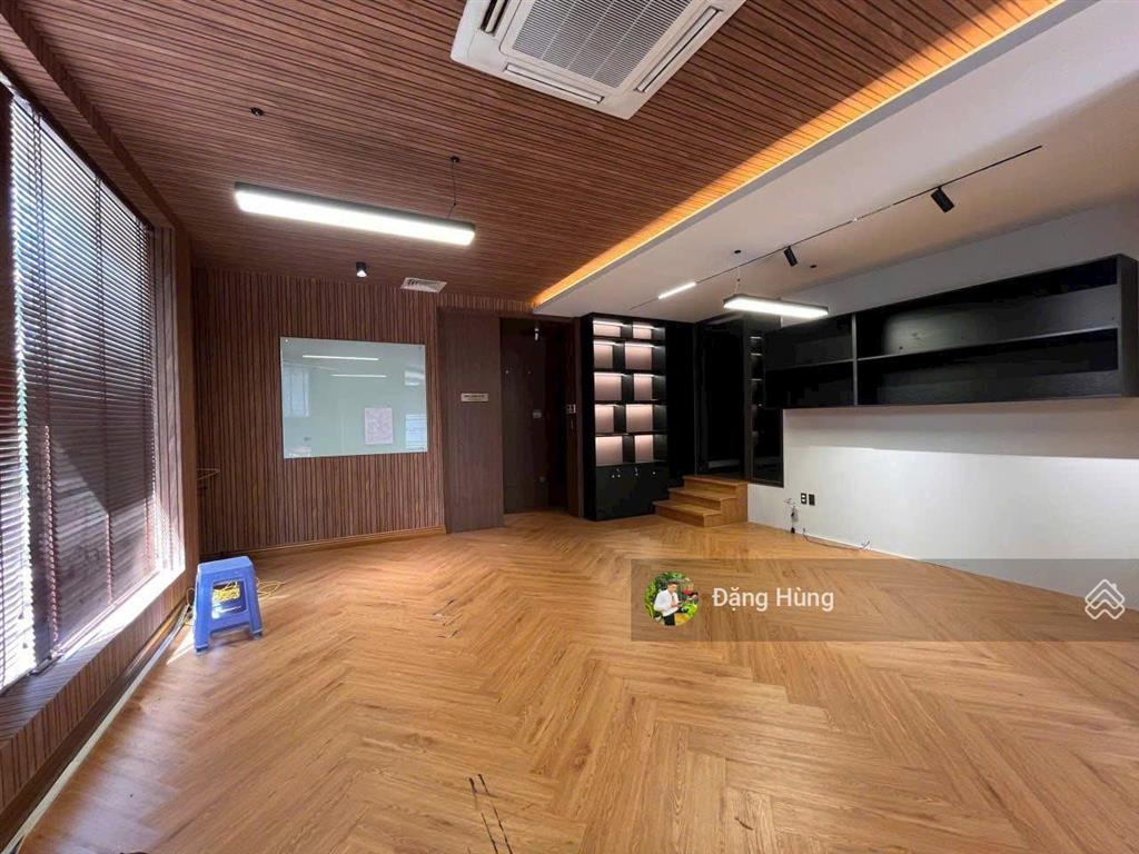 Cho thuê tầng trệt góc 2 mặt tiền nguyễn quý đức, an phú, q2 (140m2). giá thuê 39tr/th