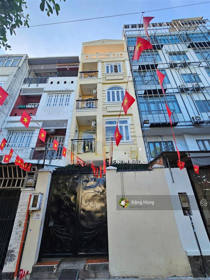 Cho thuê nhà nguyên căn làng báo chí, thảo điền, quận 2 (5x11,5m) 1 trệt 3 lầu. giá thuê 28tr/th