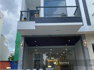 Cho thuê nhà nguyên căn lê hữu kiều quận 2  5x20m, hầm, 3 lầu  sẵn thang máy. giá thuê 60tr/th