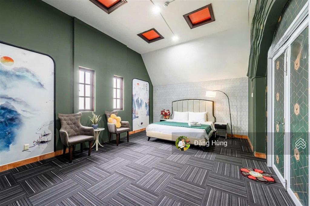 Cho thuê biệt thự nguyễn văn hưởng, thảo điền (rộng 360m2)  sẵn hồ bơi. giá thuê chỉ 129tr/th