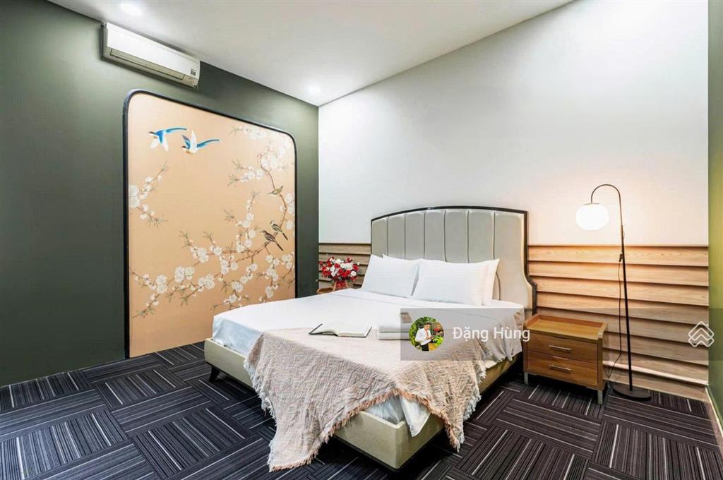 Cho thuê biệt thự nguyễn văn hưởng, thảo điền (rộng 360m2)  sẵn hồ bơi. giá thuê chỉ 129tr/th