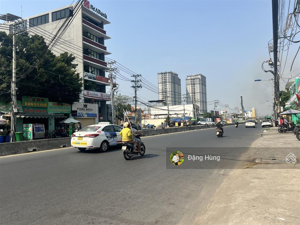 Cho thuê nguyên căn 1 trệt 3 lầu ngay mặt tiền lương định của. giá thuê 79tr/tháng. xem nhà ngay