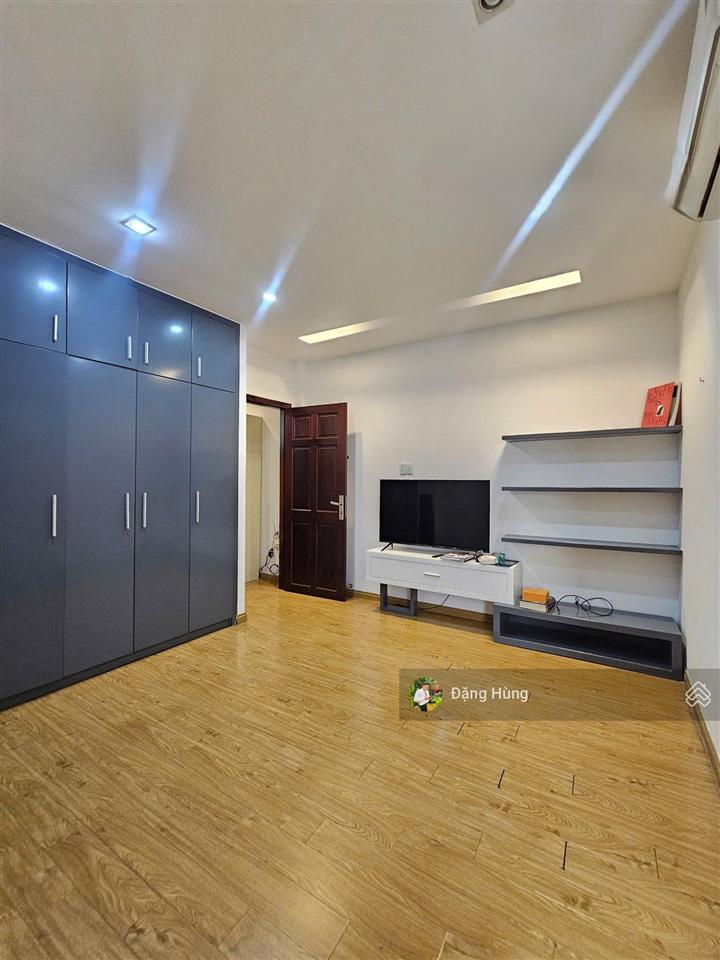Cho thuê nhà phố cạnh thái ly  thảo điền q2 (4,2x21m). 1 trệt 3 lầu. giá 45tr/th (bao vat)