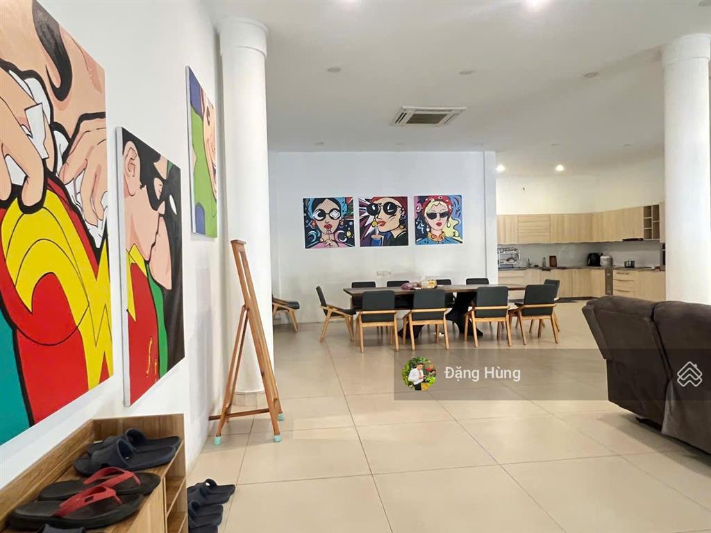 Cho thuê villa thảo điền, q2  hồ bơi, sân vườn 1 trệt 1 lầu, 6pn,6wc (450m2). giá 180tr/th