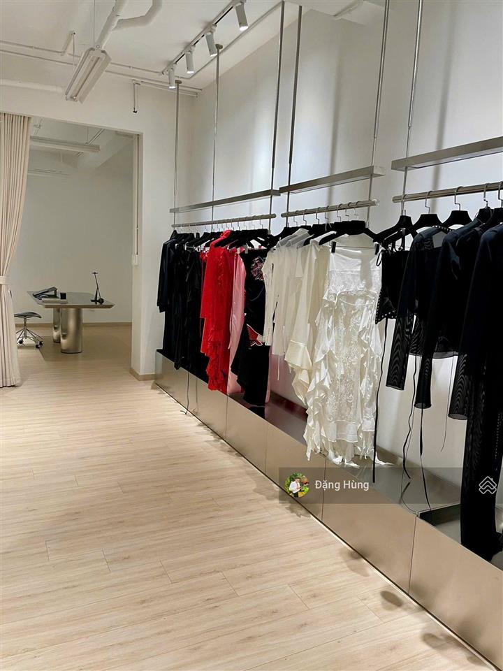 Cho thuê mặt bằng kinh doanh đẹp  tầng trệt thảo điền, quận 2 (150m2). giá thuê 54tr/th