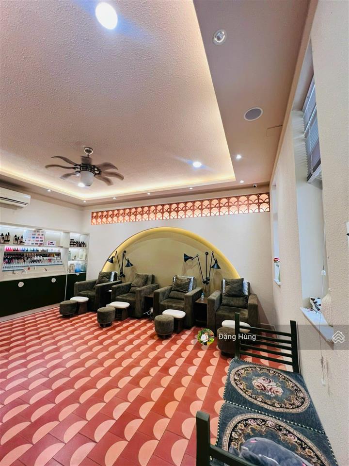 Cho thuê 1 trệt 2 lầu, cạnh đường thảo điềnnguyễn văn hưởng, tự do sửa chữa. giá 77tr/th (bao vat)