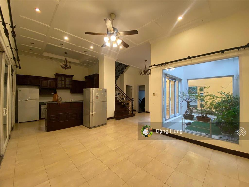 Nguyên căn+hồ bơi (10x22m) thảo điền, q2  1 trệt 2 lầu  tiện kd nhiều lĩnh vực . giá thuê 78tr/th
