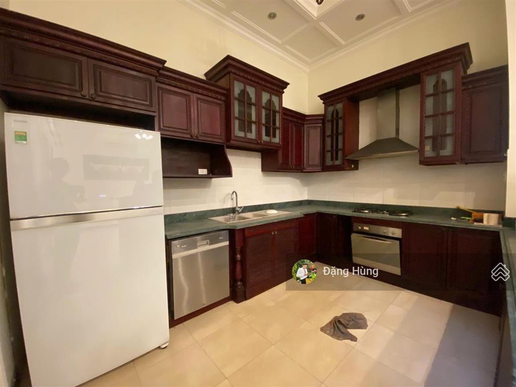 Nguyên căn+hồ bơi (10x22m) thảo điền, q2  1 trệt 2 lầu  tiện kd nhiều lĩnh vực . giá thuê 78tr/th