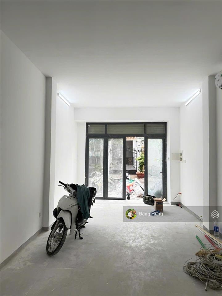 Nguyên căn thảo điền, quận 2  1 trệt 3 lầu, có thang máy  kinh doanh đa dạng. giá thuê 50tr/th