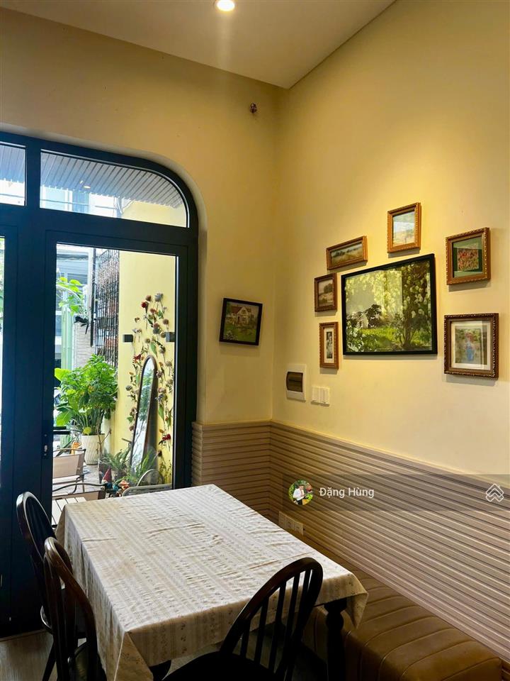 Sang nhượng mặt bằng quán coffee thảo điền, quận 2 (60m2). giá thuê 20tr/th