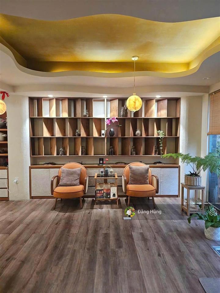 Mặt bằng kinh doanh cực đẹp ngay phố xuân thủy, thảo điền  1 trệt 1 lầu  giá thuê 65tr/th