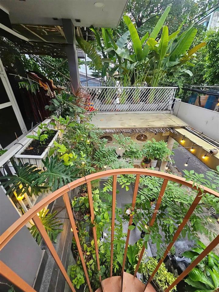 Mặt bằng kinh doanh cực đẹp ngay phố xuân thủy, thảo điền  1 trệt 1 lầu  giá thuê 65tr/th