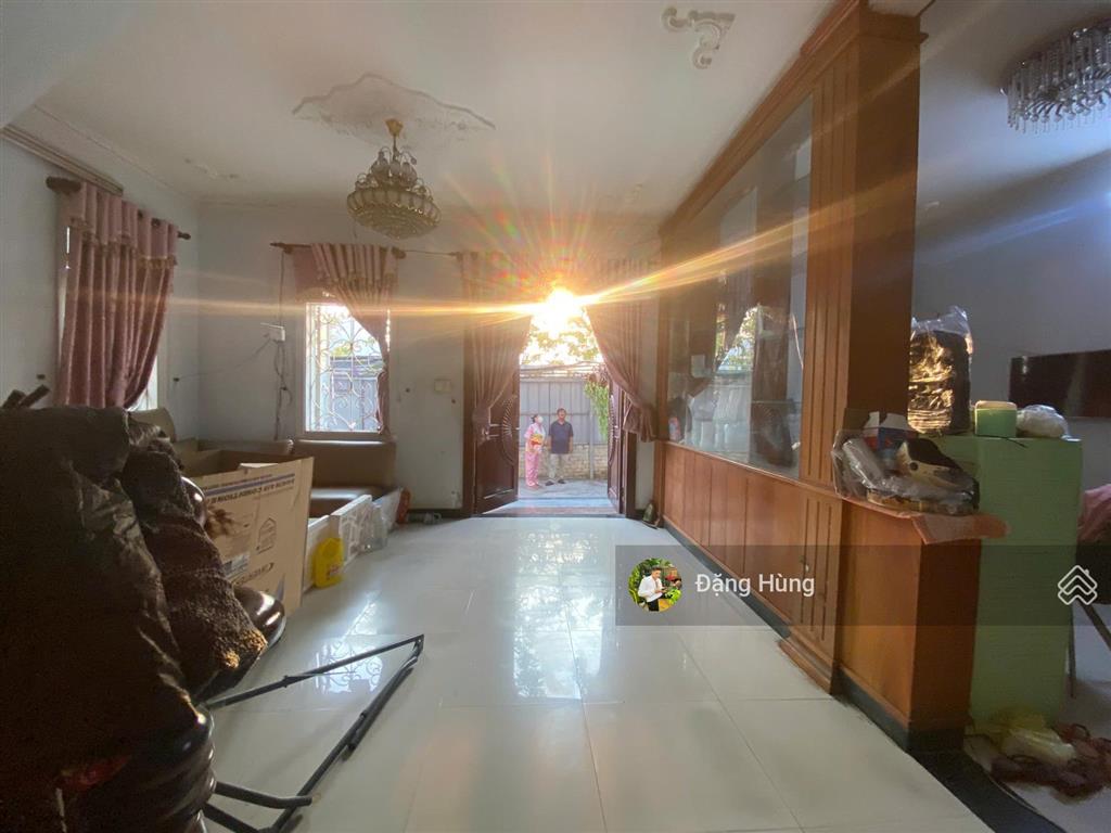 Nguyên căn view sông! đường nguyễn văn hưởng, thảo điền, q2 (9,2x8m). giá 80 triệu/tháng