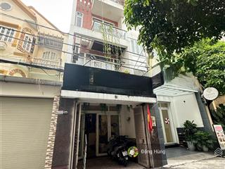 Nguyên căn 4 tầng (4x18m) nhánh xuân thủy  khu nước ngoài tấp nập. giá 45tr/th