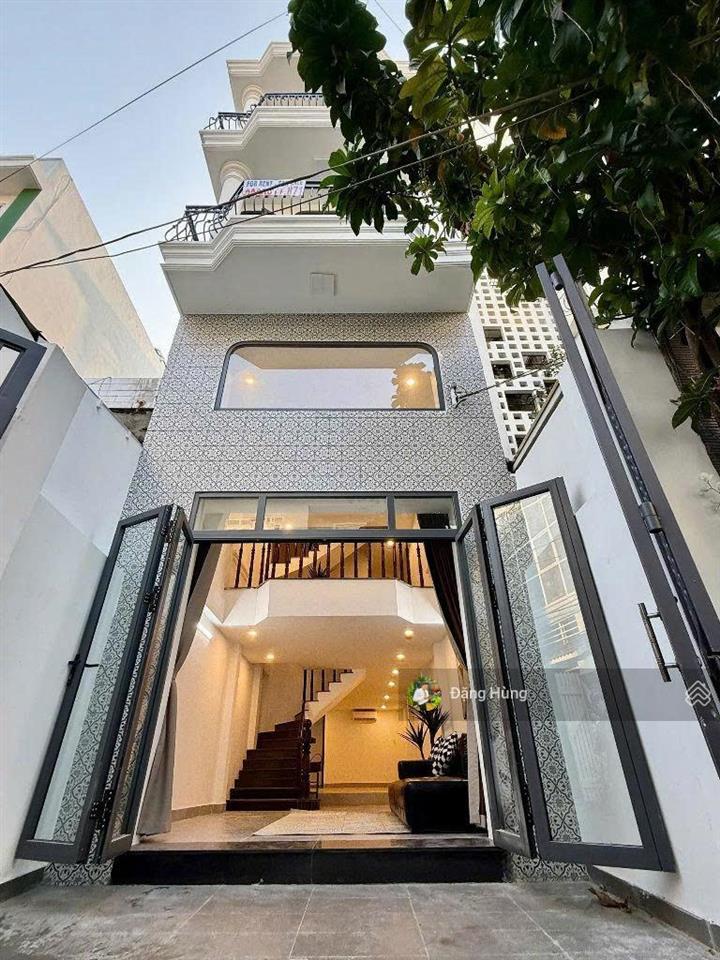 Cho thuê nguyên căn khu trung tâm gần xuân thủy (4x16m) 1 trệt 3 lầu. giá thuê 52tr/th