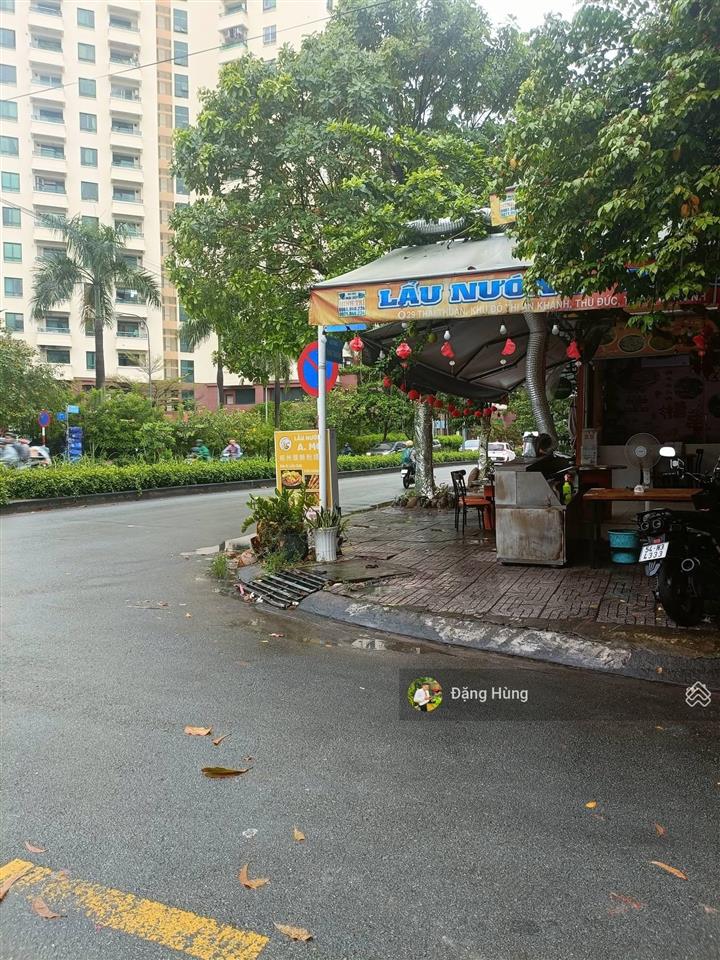 Mặt bằng kinh doanh vị trí đắc địa tại an phú, quận 2 (12x12m)  trống suốt dễ set up. giá 50tr/th