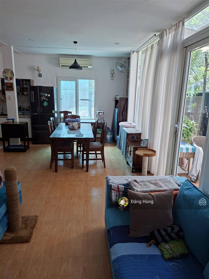 Biệt thự mini hồ bơi + sân vườn 1 trệt 1 lầu (160m2)  thảo điền, quận 2. giá 50tr/th