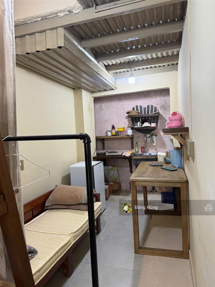 Cho thuê mặt bằng nguyễn văn hưởng, thảo điền (50m2)  dễ nhận diện thương hiệu. giá thuê 35tr/th