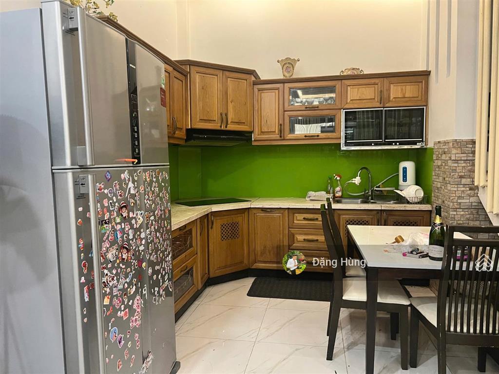 Cho thuê nhà nguyên căn 5x11m  làng báo chí, thảo điền, q2 (1 trệt 3 lầu). giá thuê 37tr/th