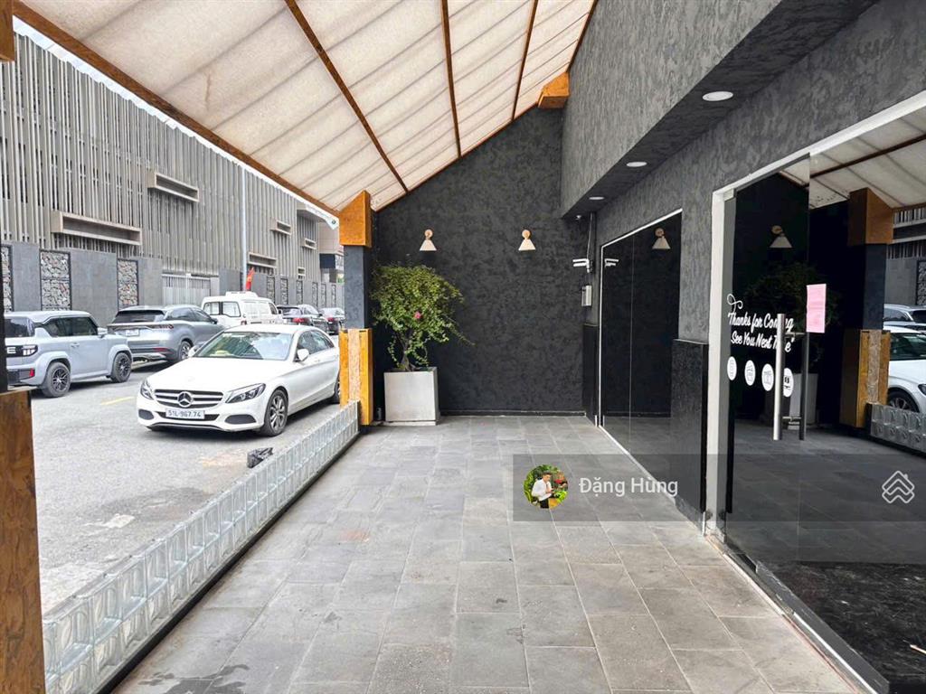 Mặt bằng dễ kinh doanh cạnh nassim, thảo điền, quận 2 (dt 9x15m). giá thuê 65tr/th